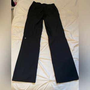 Lululemon wind, cargo, lined blank pant. Size 2